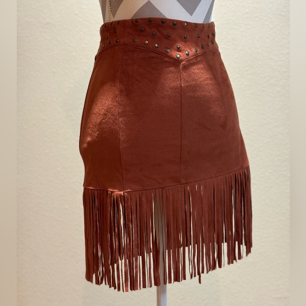 NWT Idyllwind Suede Rust Fringe Skirt with Star Studded Detail, Size XS